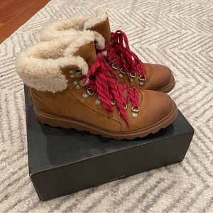 Sorel Ainsley Conquest Boot - Elk, size 9